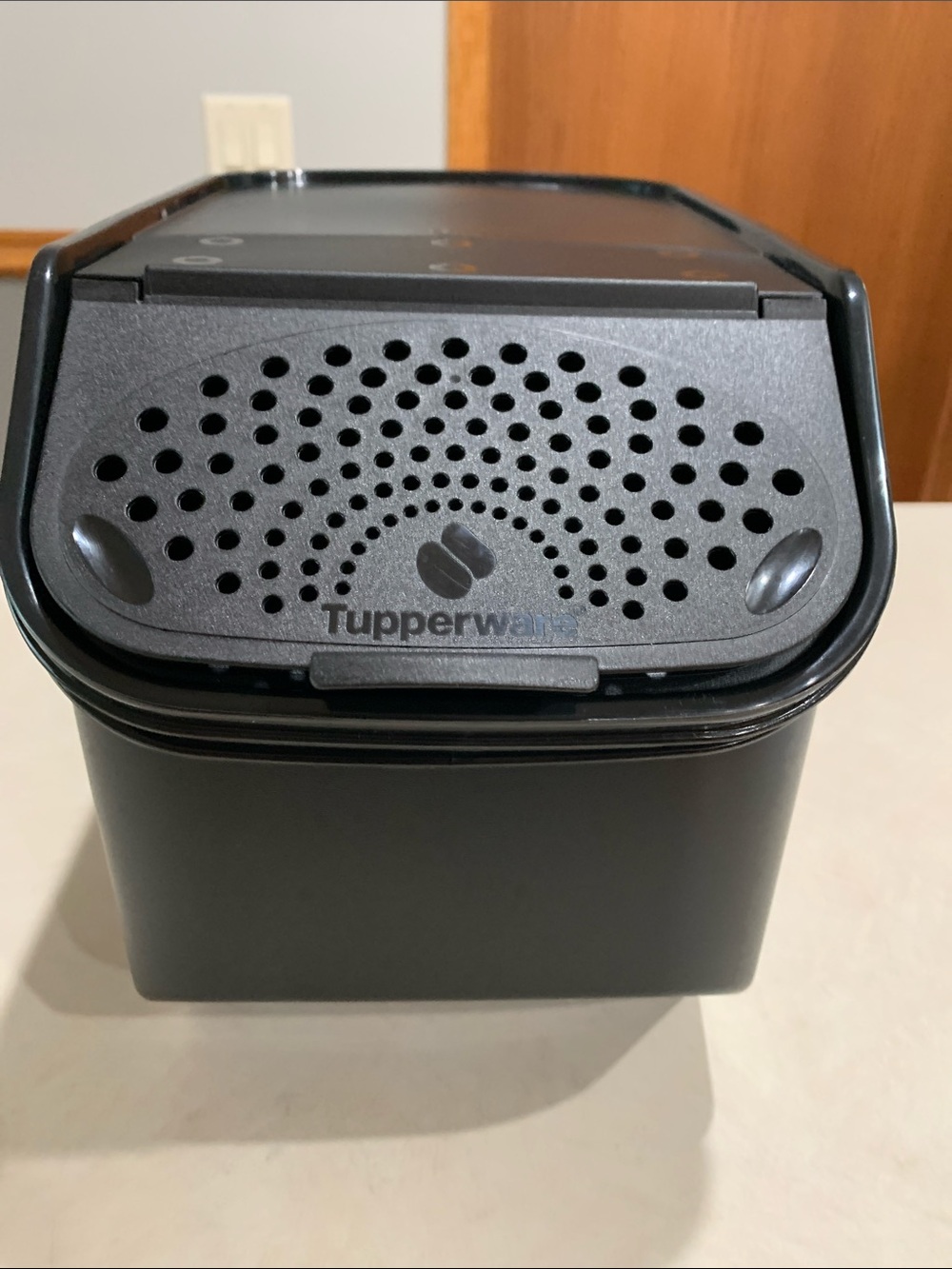 Tupperware Potato Smart Container in Black. New